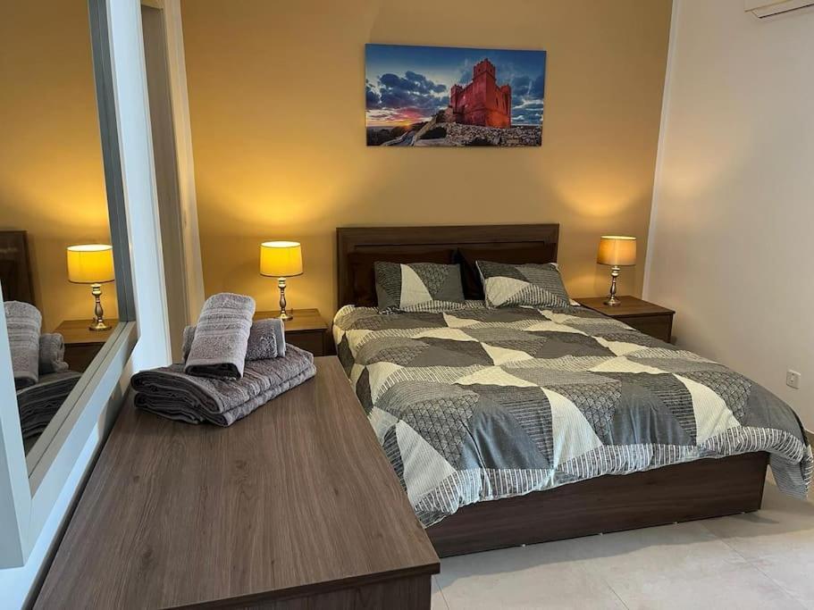 Mediterranea 2 Bedroom Smart Apartment St. Paul's Bay Exteriör bild